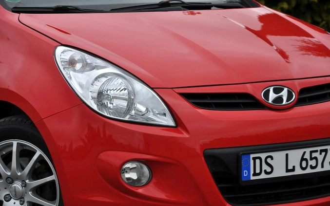 Hyundai i20 cena 15900 przebieg: 220000, rok produkcji 2011 z Ryglice małe 781